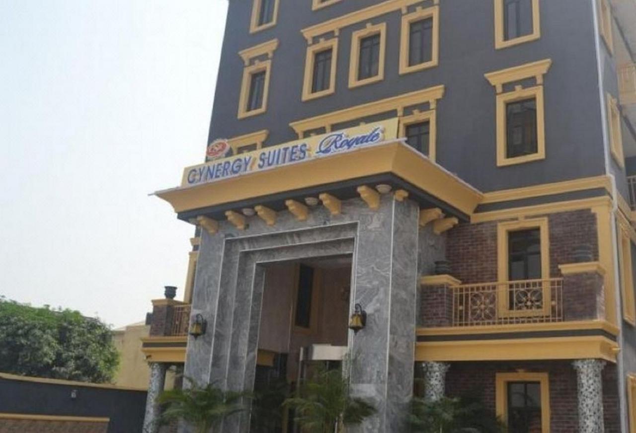 Room In Lodge - Cynergy Suites Royale, Lekki Lagos Exterior photo