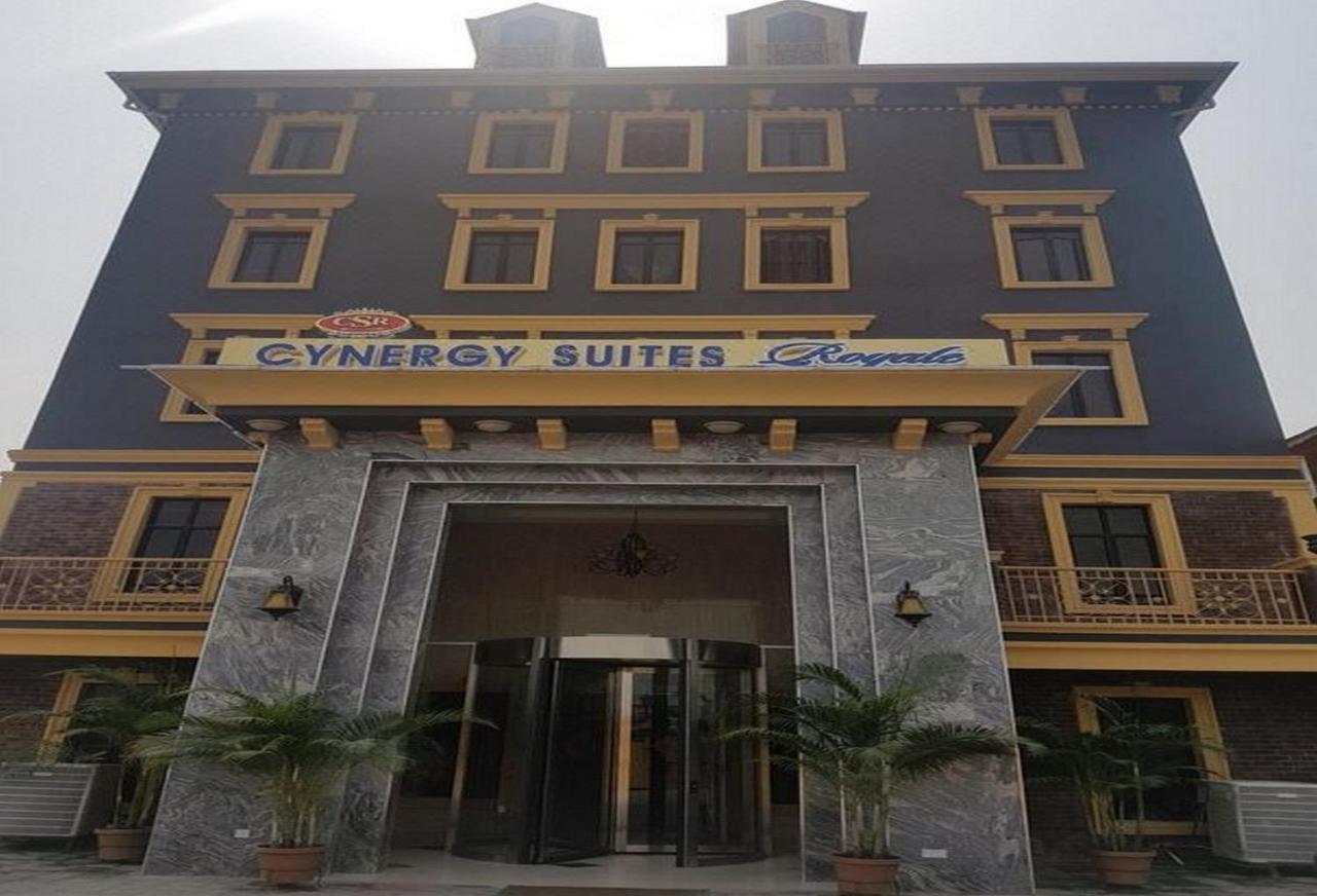 Room In Lodge - Cynergy Suites Royale, Lekki Lagos Exterior photo